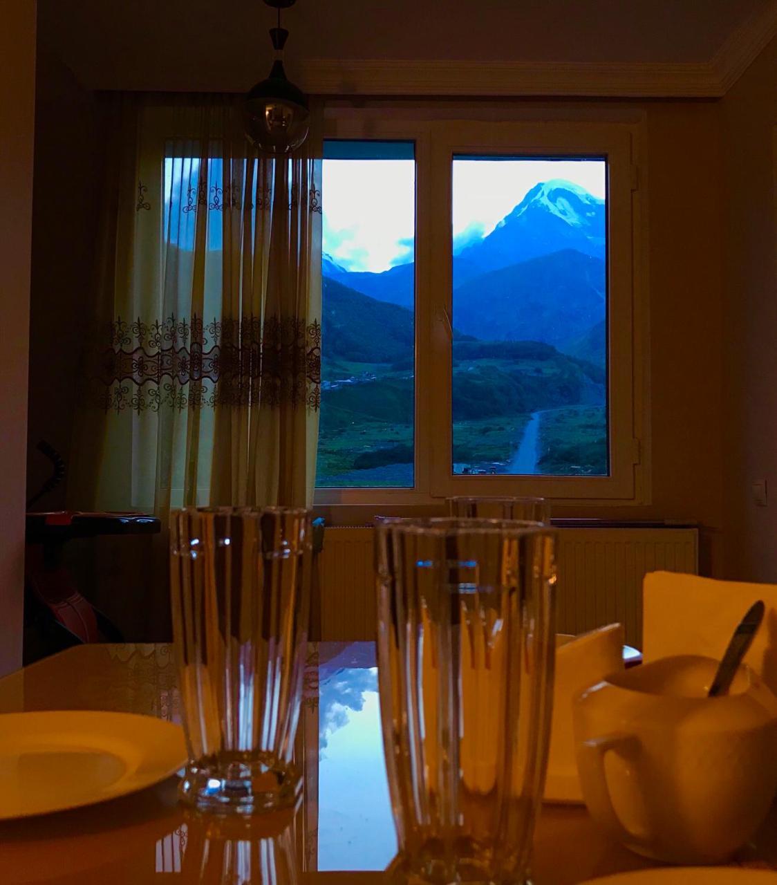 Riverside Kazbegi Eksteriør billede